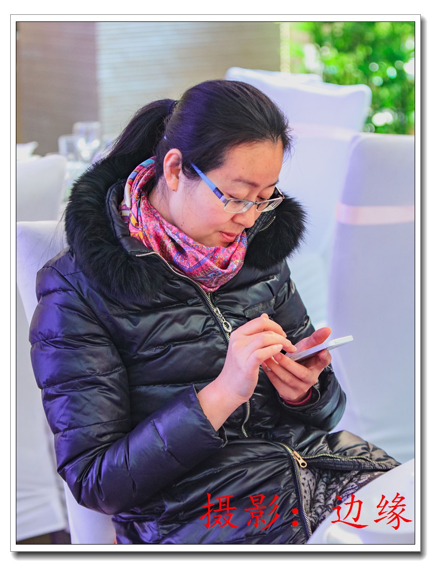 抓拍漂亮的美女